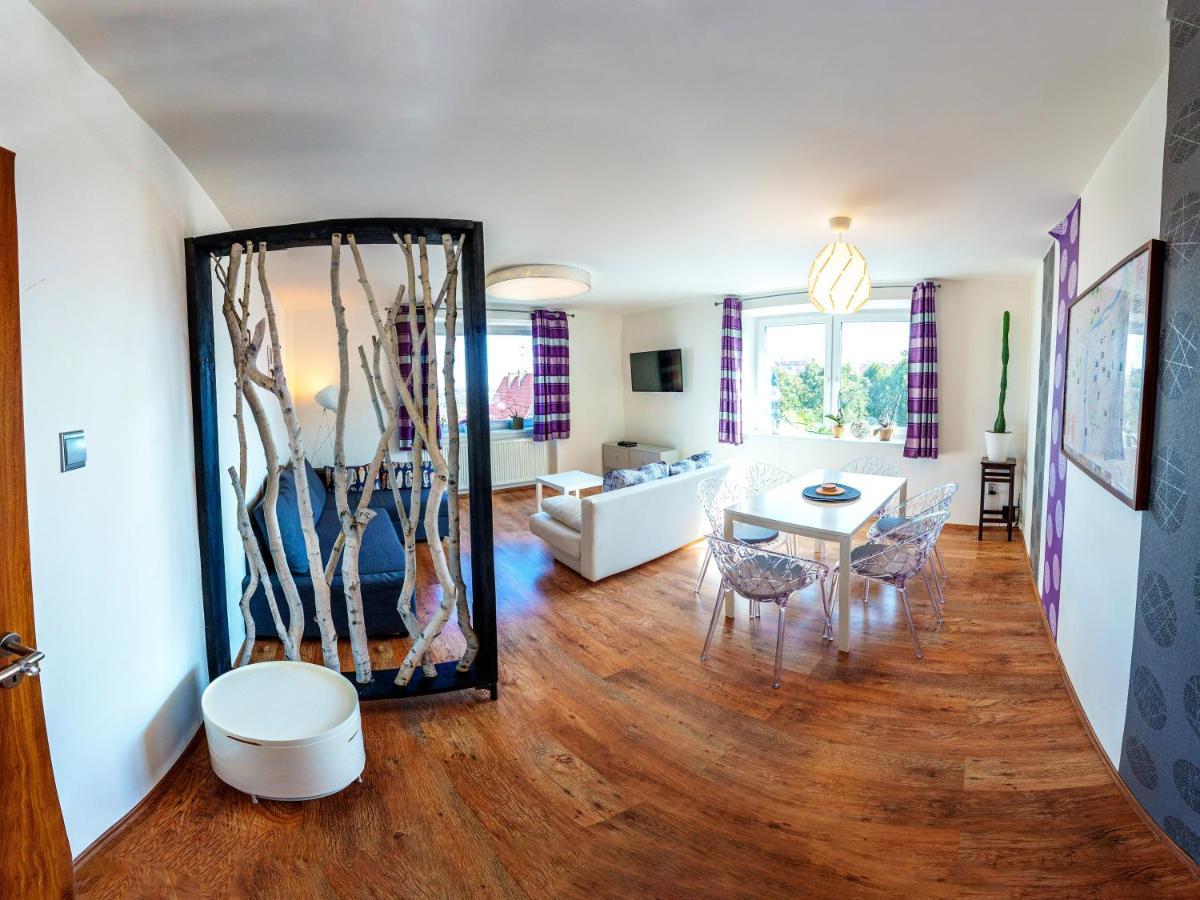Apartment Pod Sychrovem Praga Exterior foto