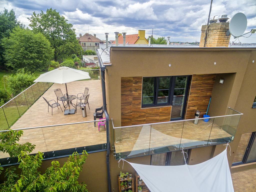 Apartment Pod Sychrovem Praga Exterior foto